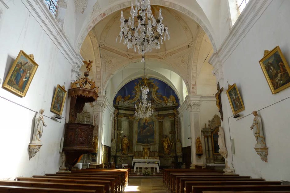 Intérieur église